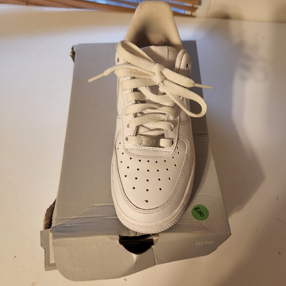 SOLD ON MERCARI - Picture 1 of 4